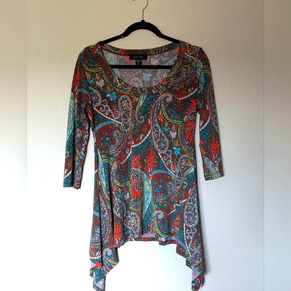 Karen Kane Stunning Colorful Paisley Top Size S